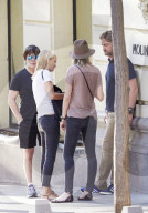 PEOPLE: Gerard Butler unterwegs mit seiner Freundin in Madrid