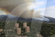 NEWS: Waldbrand nahe der französichen Stadt Menton