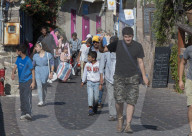 NEWS: Weitere Flüchtlinge kommen auf Lesbos an