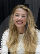 PEOPLE: Amber Heard gibt Pressekonferenz zu "Danish Girl"