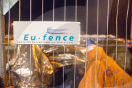 NEWS: Tausende neuer Flüchtlinge im österreichischen Nickelsdorf