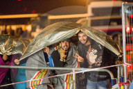 NEWS: Tausende neuer Flüchtlinge im österreichischen Nickelsdorf