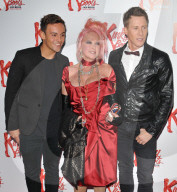 PEOPLE: Cyndi Lauper bei der Premiere zu "Kinky Boots" in London