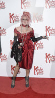 PEOPLE: Cyndi Lauper bei der Premiere zu "Kinky Boots" in London