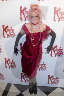 PEOPLE: Cyndi Lauper bei der Premiere zu "Kinky Boots" in London