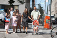 PEOPLE: Jessica Alba mit den Kids in New York unterwegs