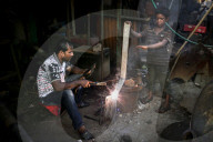 REPORTAGE: Schiffswerft in Dhaka