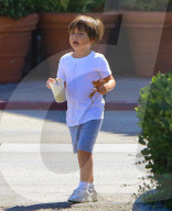 PEOPLE: Daddy on Duty: Orlando Bloom mit Klein Flynn in Malibu unterwegs