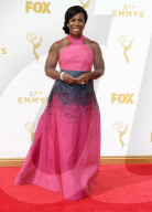 People: Emmy Awards: Stars auf dem roten Teppich