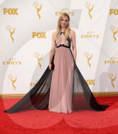 People: Emmy Awards: Stars auf dem roten Teppich