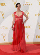 People: Emmy Awards: Stars auf dem roten Teppich
