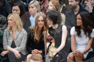 PEOPLE: Burberry Show LDFW: Die coolsten Girls sitzen in der Front Row