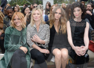 PEOPLE: Burberry Show LDFW: Die coolsten Girls sitzen in der Front Row