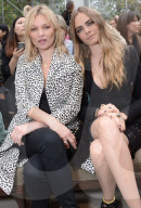 PEOPLE: Burberry Show LDFW: Die coolsten Girls sitzen in der Front Row