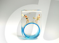 FEATURE: Kleine Welten in Fingerringen