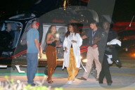 PEOPLE: Rihanna fliegt im Helikopter zurück in Hotel in Rio
