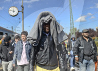 NEWS: Flüchtlingsstrom an der Ungarisch-Österreichichen Grenze