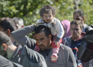 NEWS: Flüchtlingsstrom an der Ungarisch-Österreichichen Grenze