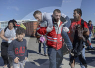 NEWS: Flüchtlingsstrom an der Ungarisch-Österreichichen Grenze