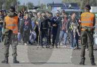 NEWS: Flüchtlingsstrom an der Ungarisch-Österreichichen Grenze