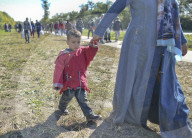 NEWS: Flüchtlingsstrom an der Ungarisch-Österreichichen Grenze
