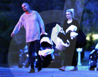 EXKLUSIV: Ashley Simpson und Evan Ross mit Baby Jagger unter