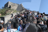 FEATURE: Grossandrang: Touristen auf der chinesischen Mauer