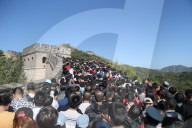 FEATURE: Grossandrang: Touristen auf der chinesischen Mauer