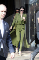 PEOPLE: Kendall und Gigi erkunden Paris