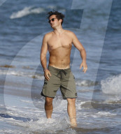 PEOPLE: Orlando Bloom spielt Boccia am Strand von Malibu