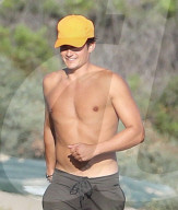 PEOPLE: Orlando Bloom spielt Boccia am Strand von Malibu