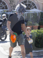 PEOPLE: Orlando Bloom wird zum Werwolf