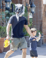 PEOPLE: Orlando Bloom wird zum Werwolf