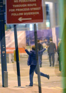 NEWS: Betrunkene Politiker machen Manchesters Strassen unsicher