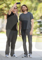 EXKLUSIV: Say CHEESE!: Bob Sarget macht mit einem Freund Selfies