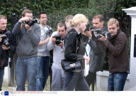 PEOPLE: Promis von Paparazzi attackiert