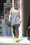 EXKLUSIV: Neo Mama - Elisabetta Canalis sportlich und fit in Hollywood