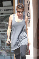 EXKLUSIV: Neo Mama - Elisabetta Canalis sportlich und fit in Hollywood