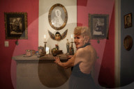 REPORTAGE: Mexico: 80 jährige Transgender Frau eröffnet ein 'Gay-Altersheim'
