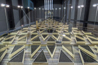 NEWS: London: 'Empty Lot' Ausstellung von Abraham Cruzvillegas in der Tate Modern