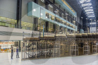 NEWS: London: 'Empty Lot' Ausstellung von Abraham Cruzvillegas in der Tate Modern