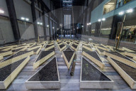 NEWS: London: 'Empty Lot' Ausstellung von Abraham Cruzvillegas in der Tate Modern