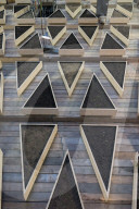 NEWS: London: 'Empty Lot' Ausstellung von Abraham Cruzvillegas in der Tate Modern