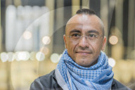 NEWS: London: 'Empty Lot' Ausstellung von Abraham Cruzvillegas in der Tate Modern