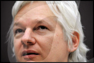 NEWS: Julian Assange in London - Polizei zieht Bewacher vor Botschaft ab