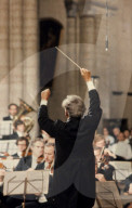 PEOPLE: Zum 25. Todestag von Leonard Bernstein (14.10.15)