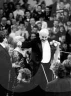 PEOPLE: Zum 25. Todestag von Leonard Bernstein (14.10.15)