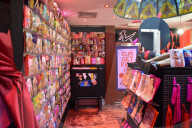 FEATURE: Die Künstlerin Lucy Sparrow erzeugte einen Filz-Sexshop in London