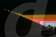 FEATURE: Das Regenbogen-Tunnel von China