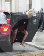 EXKLUSIV: Poppy Delevingnes Walk Of Shame nach einer langen Nacht in London